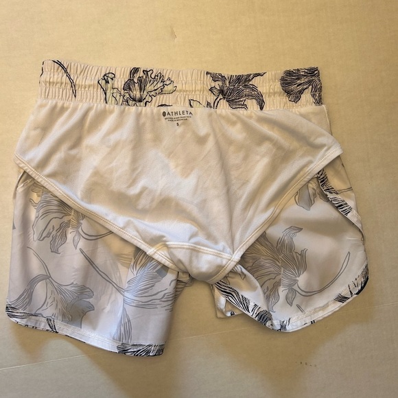 Athleta floral print athletic run shorts Sz-S. C1 - Picture 8 of 10